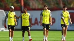 Flamengo define férias para trio uruguaio após eliminação na Copa do Mundo